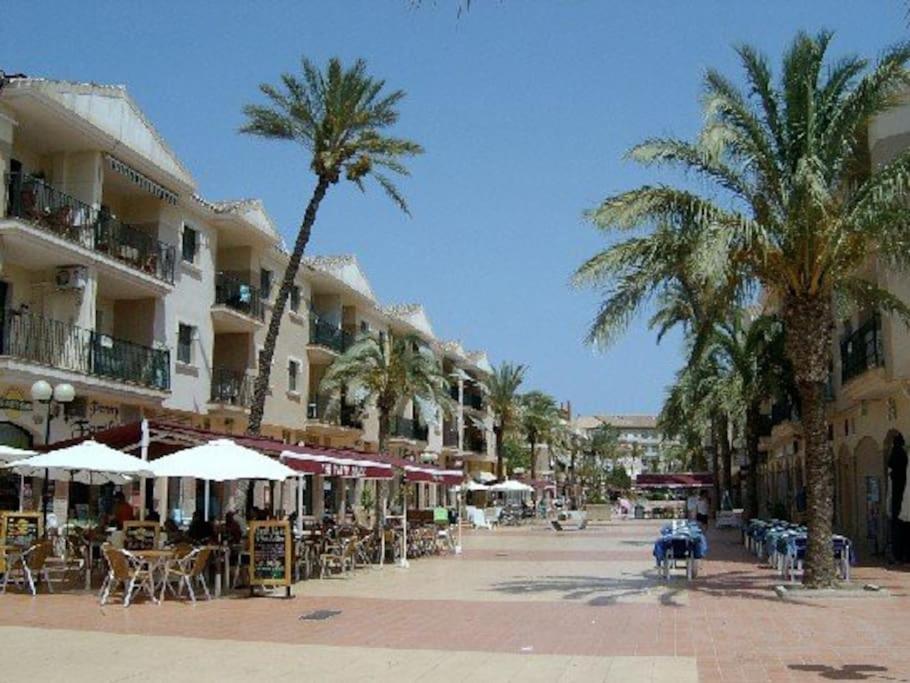 Marble Manor Guest House Los Alcázares Екстериор снимка